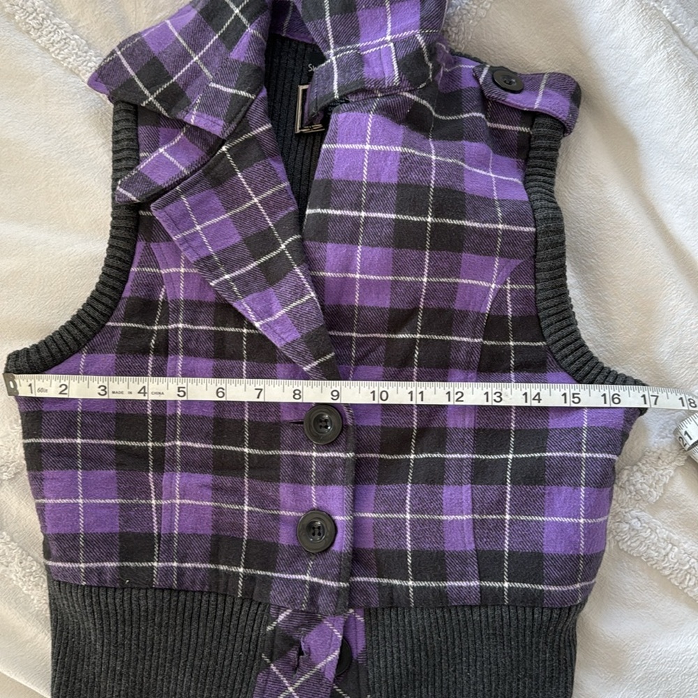 Sweater vest - Picture 7 of 7